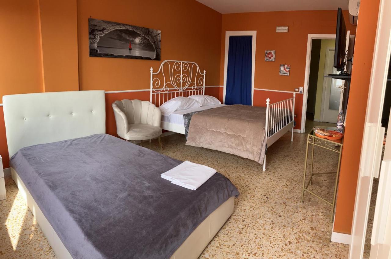 B&B Centralstationhouse Napoli Dış mekan fotoğraf